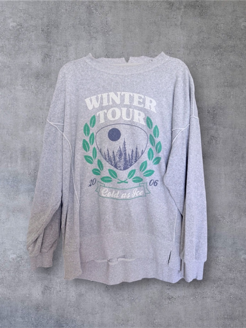 Aerie Winter Tour Graphic Sweatshirt Size M Oversized Cozy Pullover